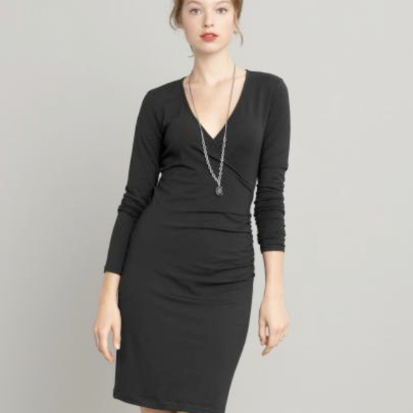 Banana Republic Dresses & Skirts - NWOT Banana Republic Annie Faux-Wrap Dress